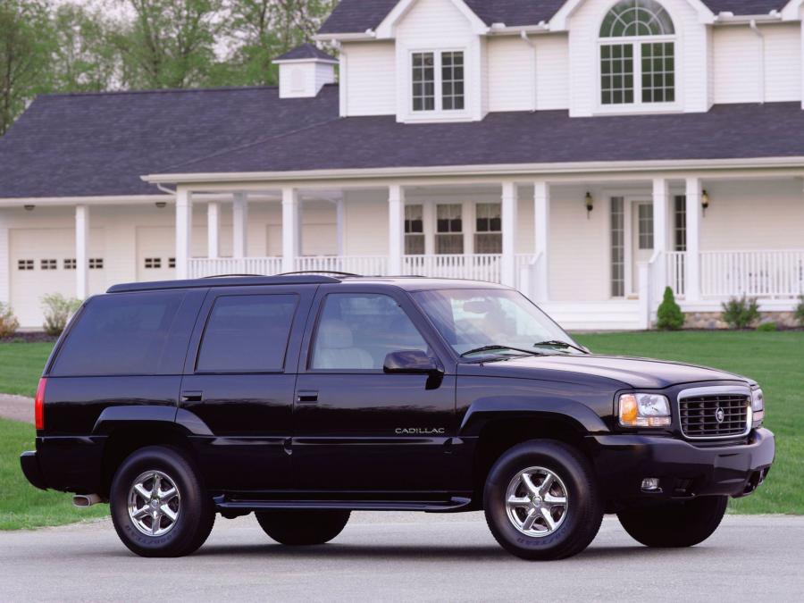  Cadillac Escalade 1999 года  (фото 28 из 40)